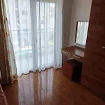 Apartment Billy's Two- Bed For Rent At Sunny Slantschew brjag