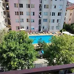 Billy's Two- Bed For Rent At Sunny Slantschew brjag