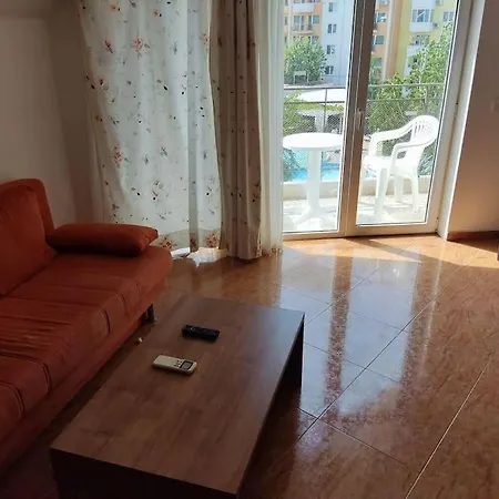 Billy's Two- Bed For Rent At Sunny