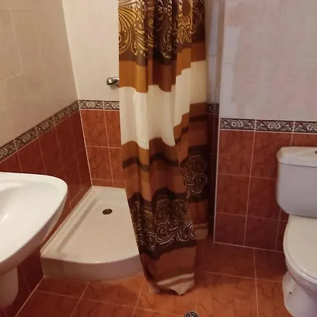 Апартаменты Billy's Two- Bed For Rent At Sunny *