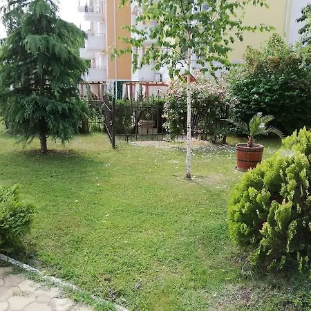 Lägenhet Billy's Two- Bed For Rent At Sunny Slăntjev Brjag