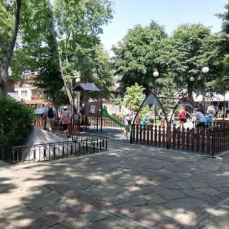 Апартаменты Billy's Two- Bed For Rent At Sunny